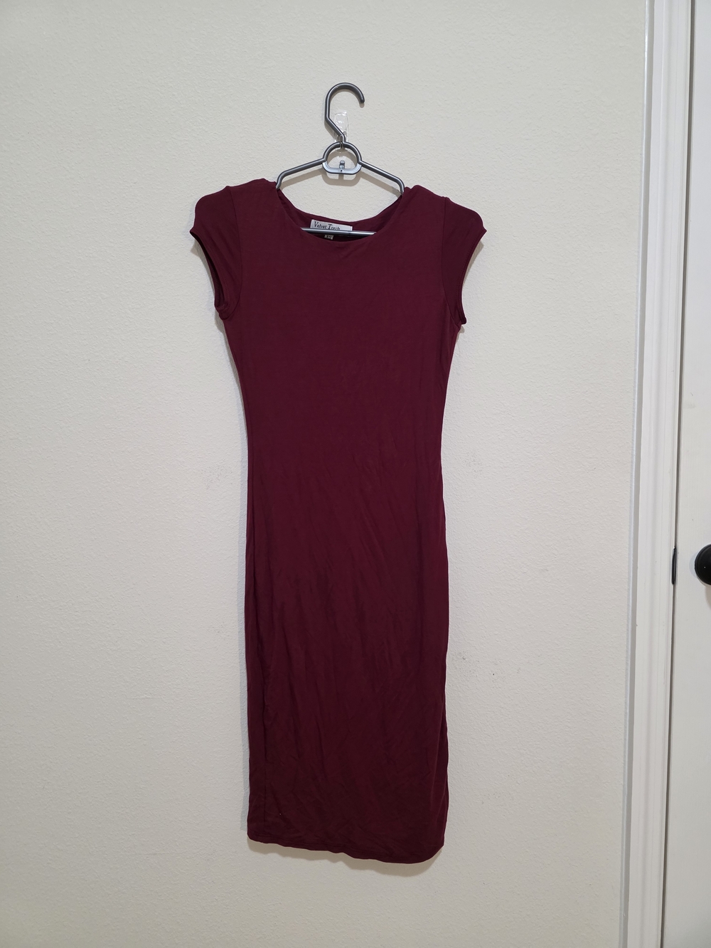 Velvet Torch Wine Cap-Sleeve Midi Dress